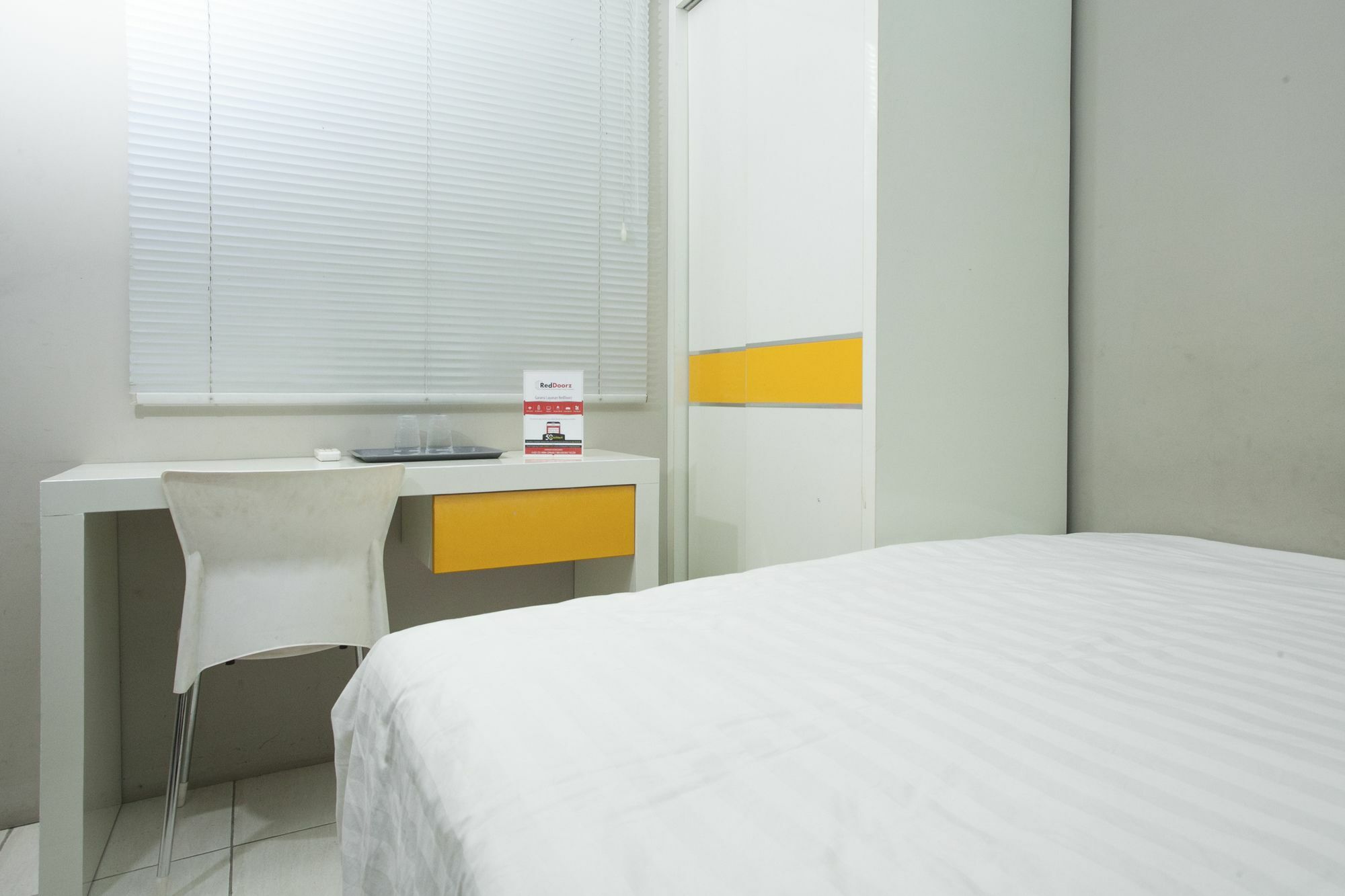 Reddoorz At Siwalankerto Surabaya Hotel ภายนอก รูปภาพ