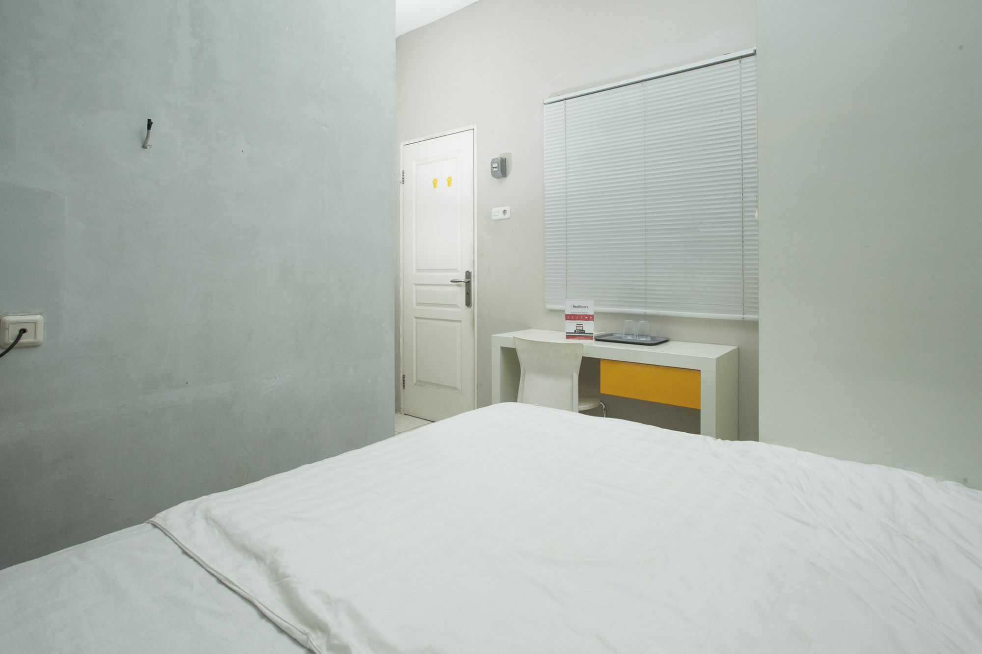 Reddoorz At Siwalankerto Surabaya Hotel ภายนอก รูปภาพ